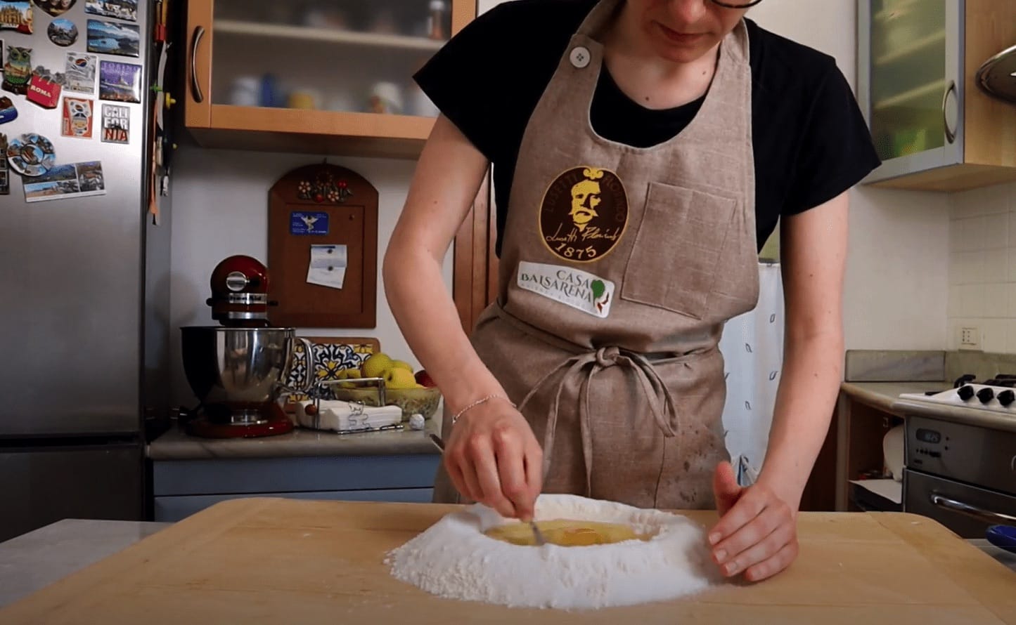 Preparare la base da crostata